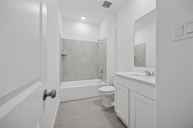 Building Photo - 1345 Rockwell Dr