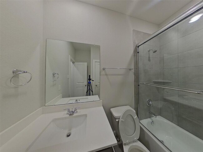 Building Photo - 2418 Cohorn Trl