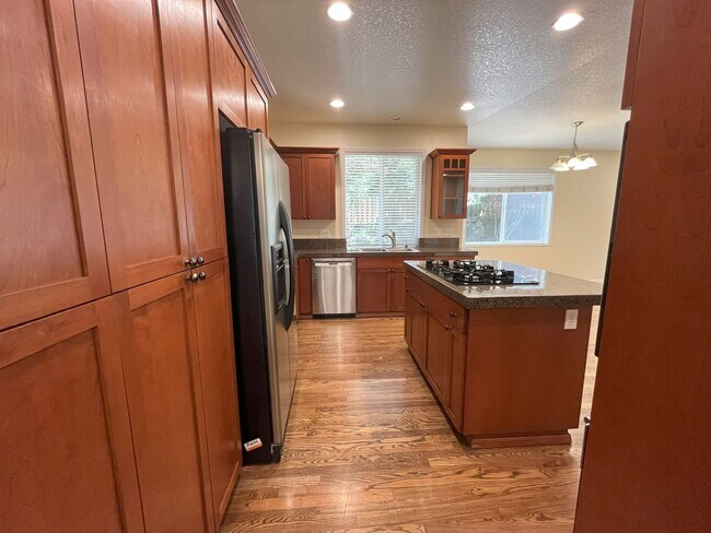 Building Photo - Elegant 5-Bedroom + Bonus Room Home with Modern Upgrades and Serene Outdoor Space