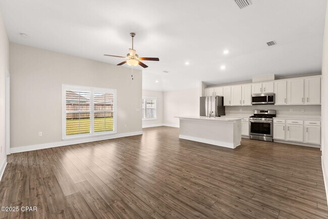 Building Photo - 227 Morning Crk Wy