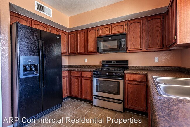 Building Photo - 3 br, 2.5 bath House - 11941 MESQUITE ROCK DR