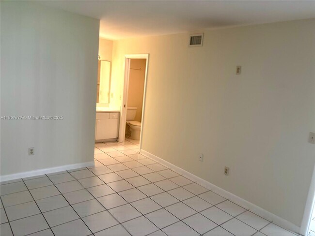 Building Photo - 14909 SW 104th St