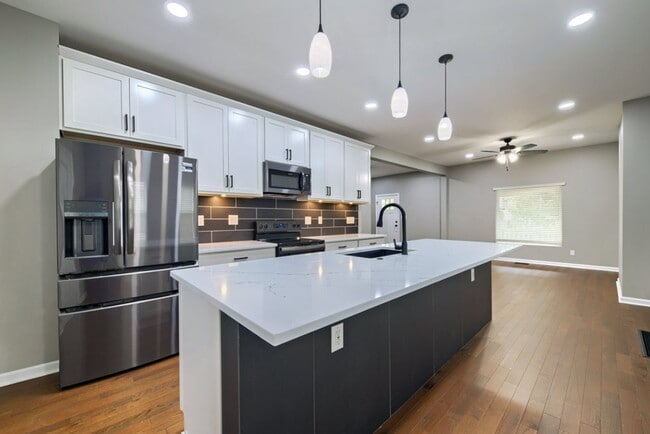 Building Photo - North Campus OSU Renovated Single Family H...