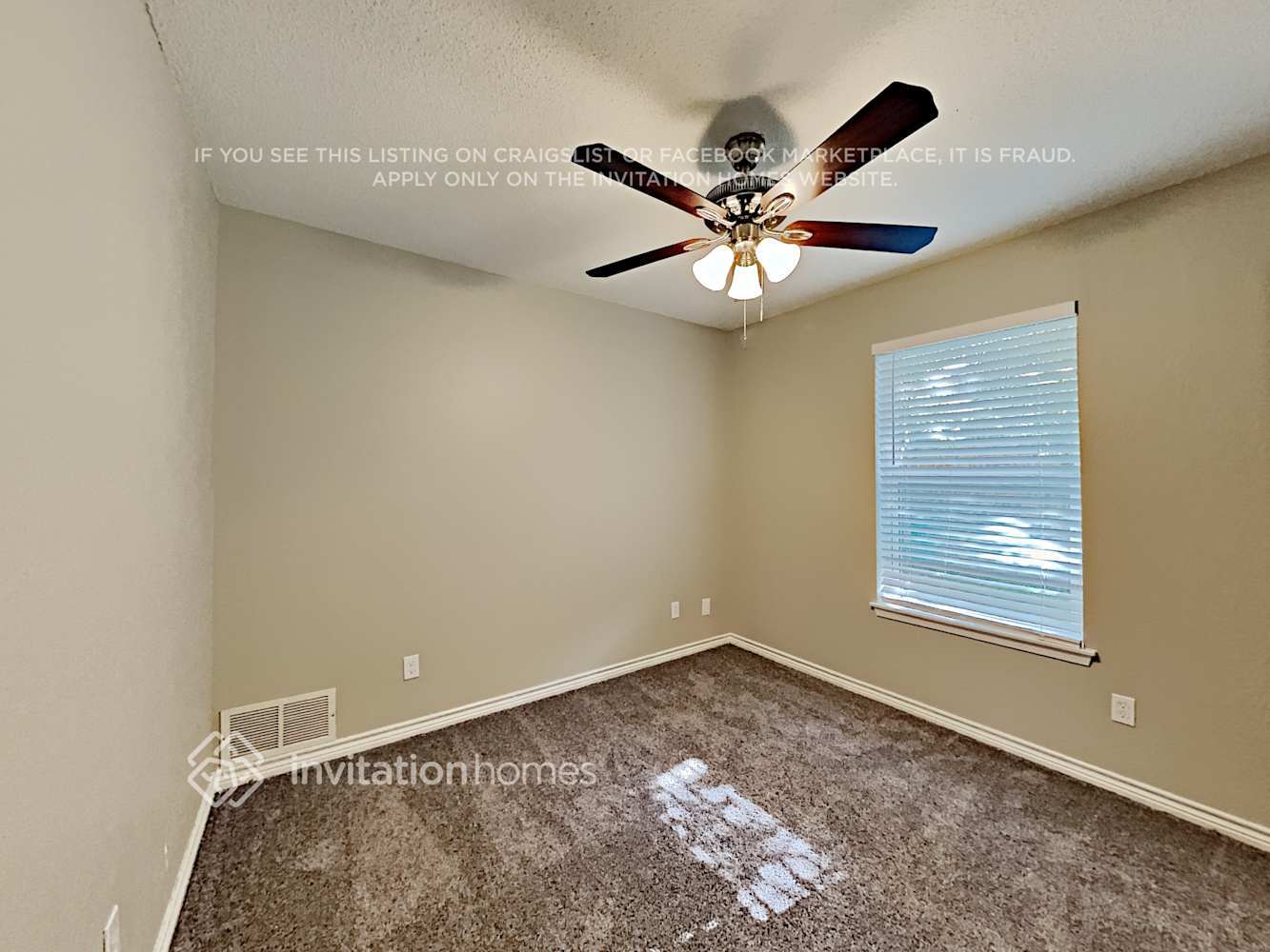 Building Photo - 5405 Sandpiper Ln