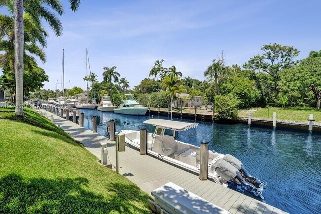 Building Photo - 1101 River Reach Dr