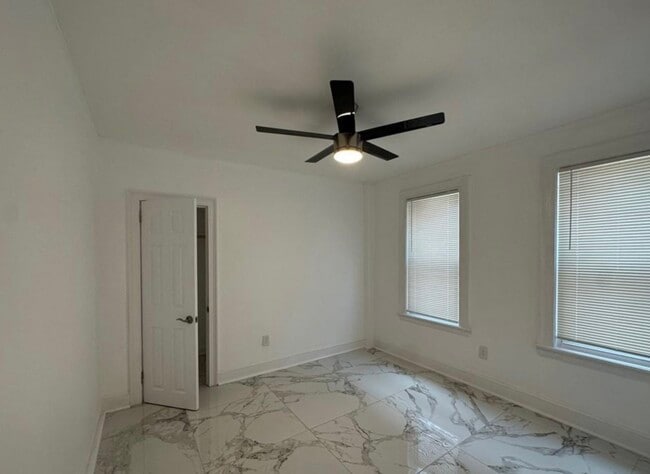 Building Photo - 54 Ward Pl