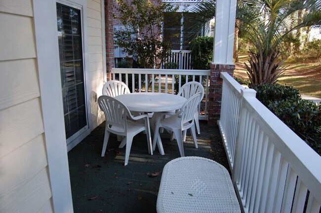 Building Photo - 4231 Hibiscus Dr
