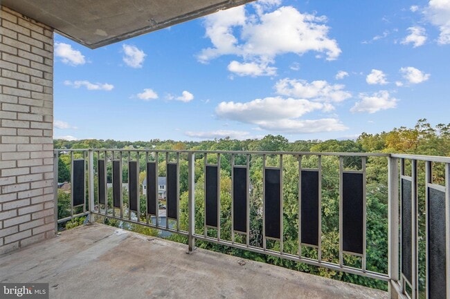 Building Photo - 8830 Piney Branch Rd