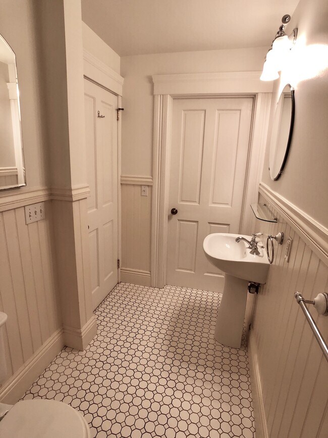 Bathroom - 1528 Fulton Street