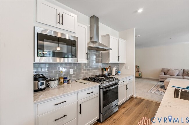 Building Photo - 10702 Skippers St