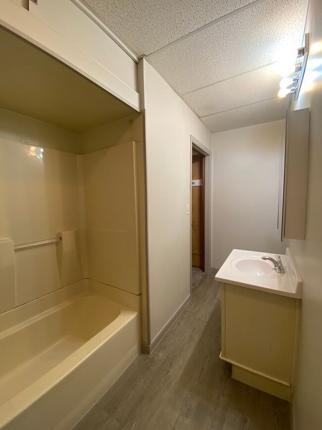 Building Photo - Perfect for you!