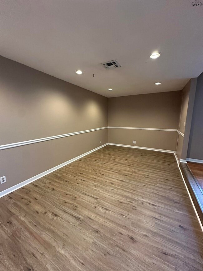 Building Photo - 4408 Cunningham Dr