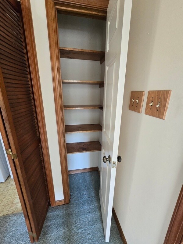 Building Photo - 8300 Banshire Ct