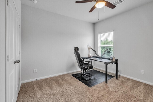 Building Photo - 24902 Landolfi Dr