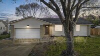 Building Photo - 1601 S 1st Pl