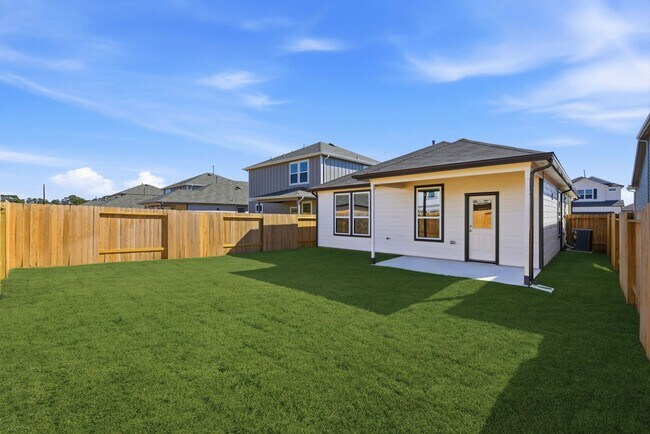 Building Photo - 26391 Cedar Sedge Dr