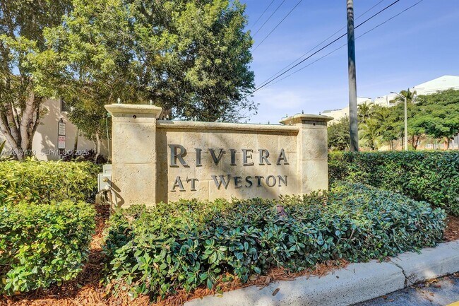 Building Photo - 128 Riviera Cir
