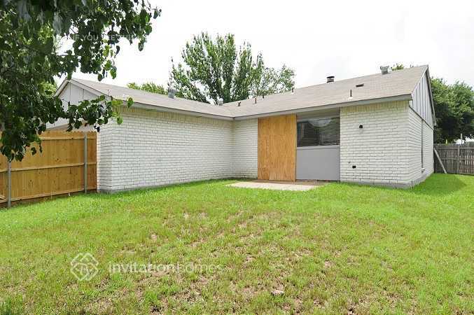Building Photo - 1534 Coffeyville Trail