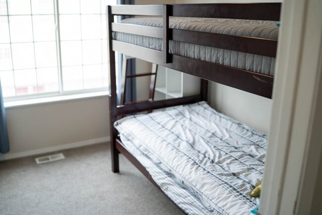 Building Photo - 6903 Gold Kings Ave