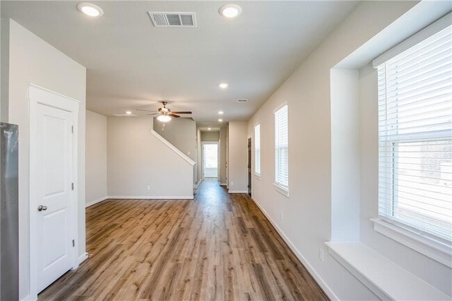 Building Photo - 502 Fiery Skipper Dr