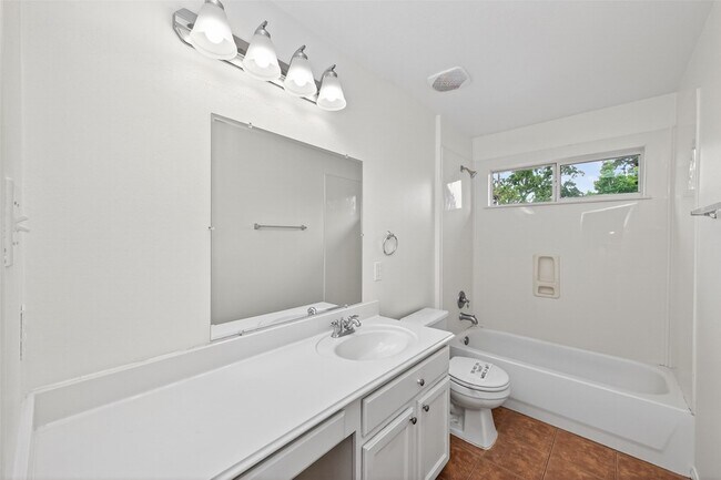 Building Photo - 8703 Silver Lure Dr