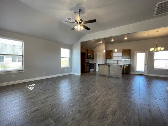 Building Photo - 13308 Mesquite Trl