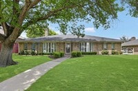 Building Photo - 2501 Bluffton Dr