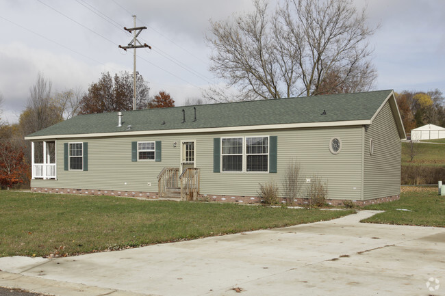 Building Photo - Sherwood Forest Mobile Home Estates