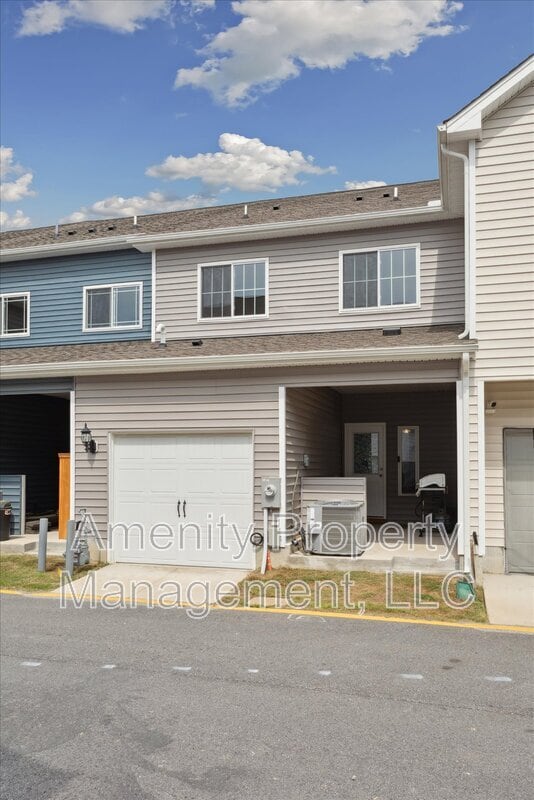 Building Photo - 1527 Auckland Ct