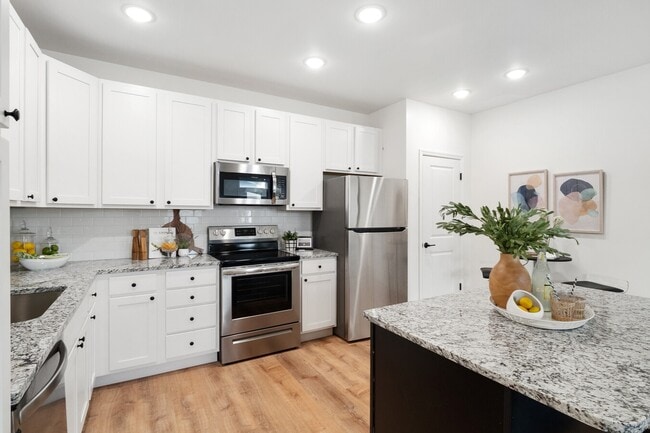 Building Photo - Woodstone Apartments