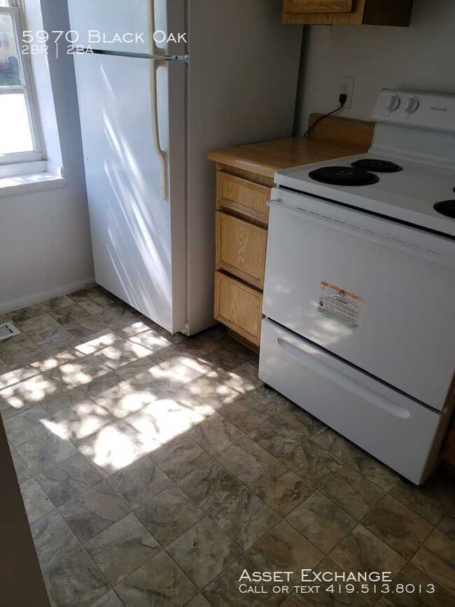 Building Photo - Cozy Town Home