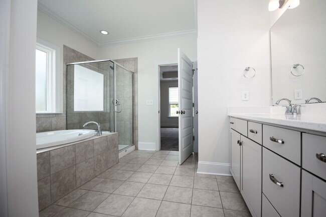Building Photo - 1017 Blackpool Ct