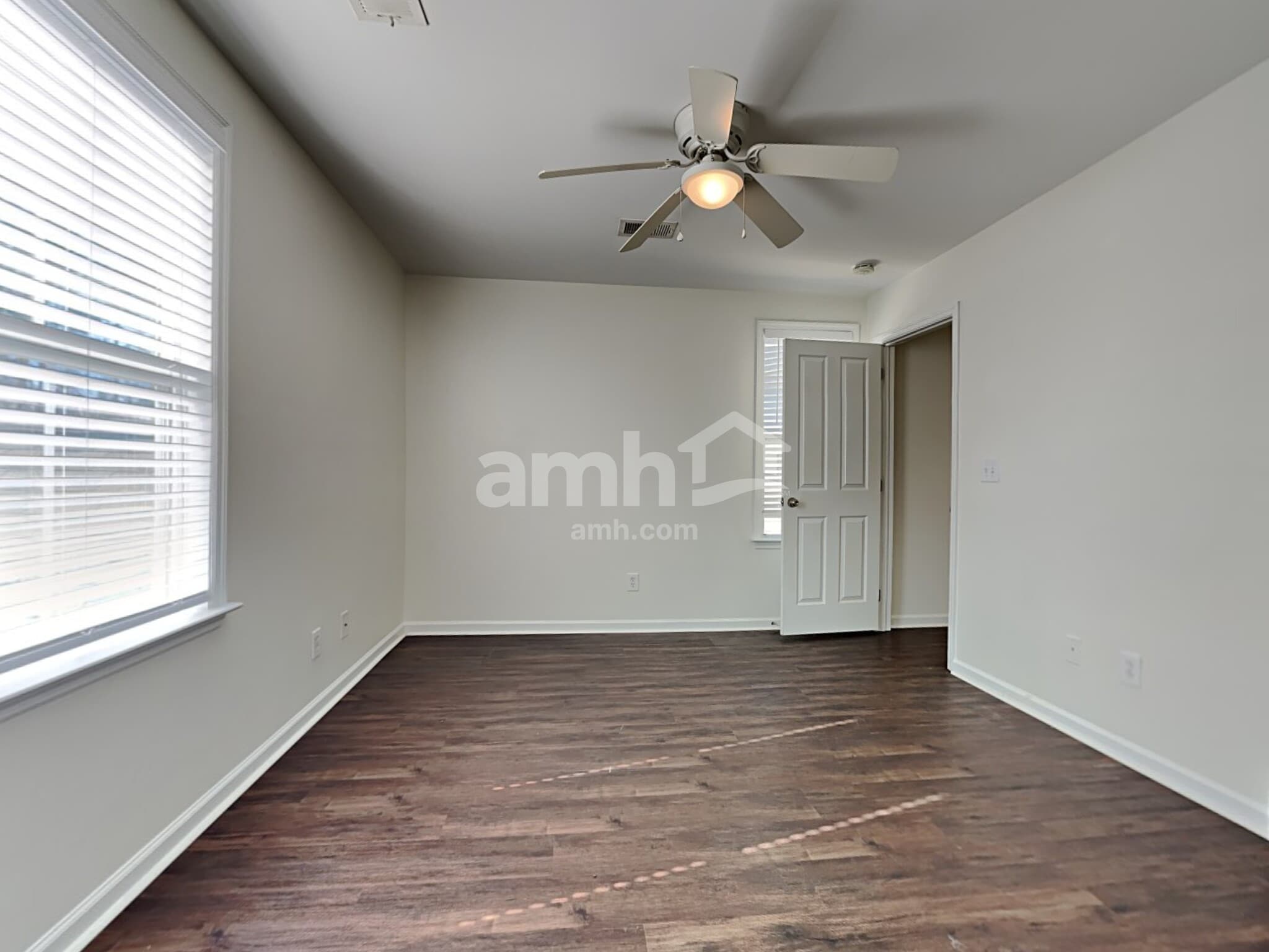 Building Photo - 413 Verbena Ave