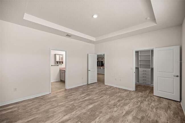 Building Photo - 8810 SW 63rd Ave