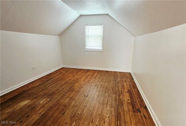 Building Photo - 3900 Wetzel Ave
