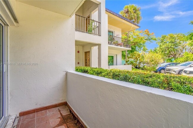 Building Photo - 9354 SW 77th Ave