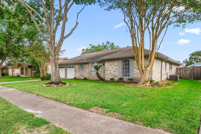 Building Photo - 1923 Winding Creek Dr