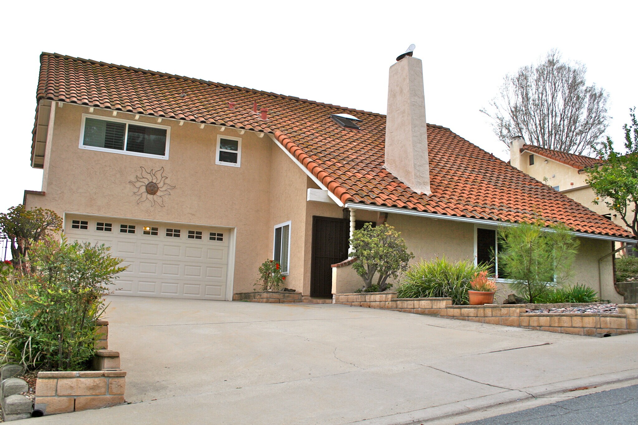 Building Photo - 751 Mundy Ter