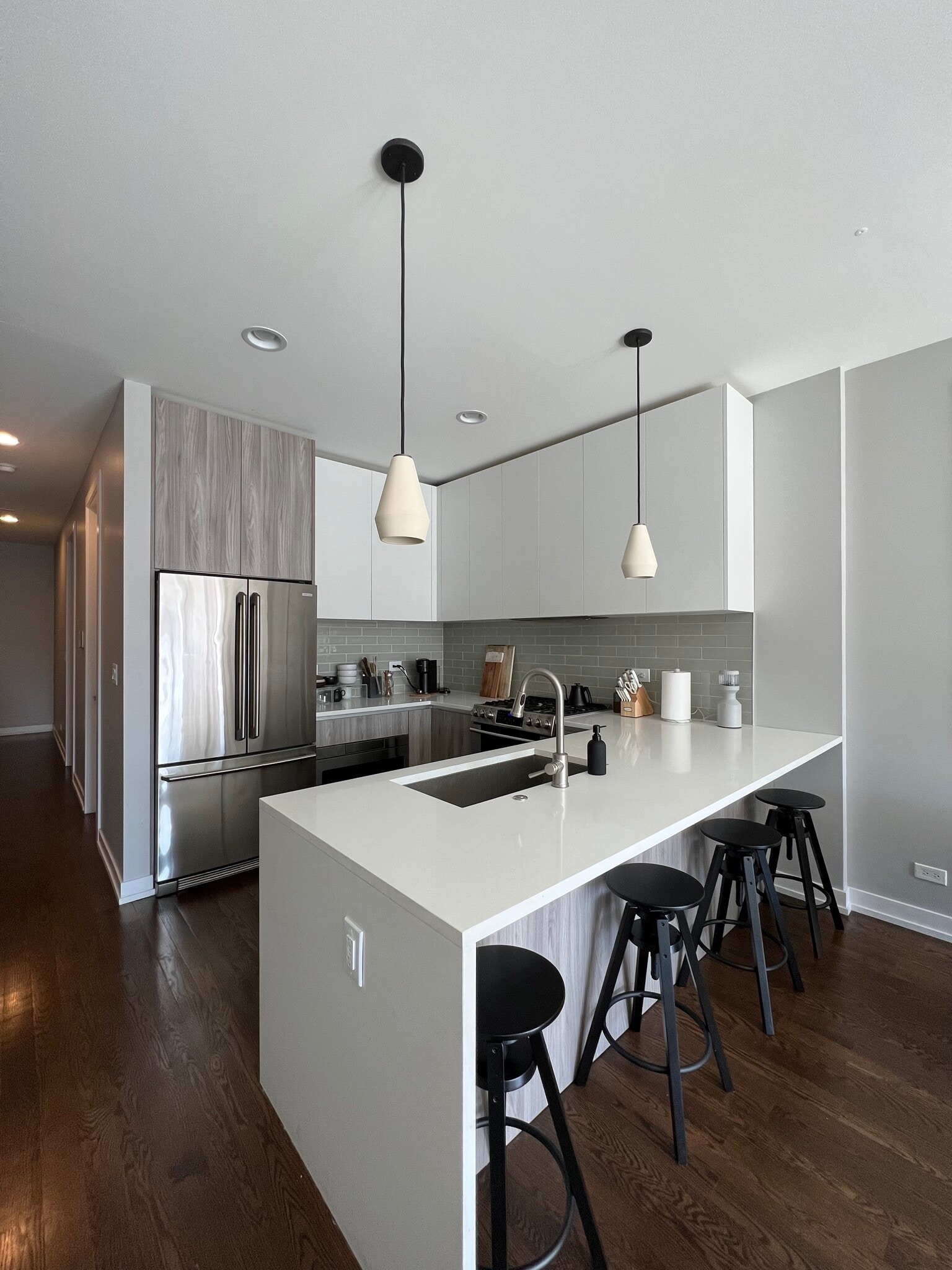 Kitchen - 1534 W Cortez St