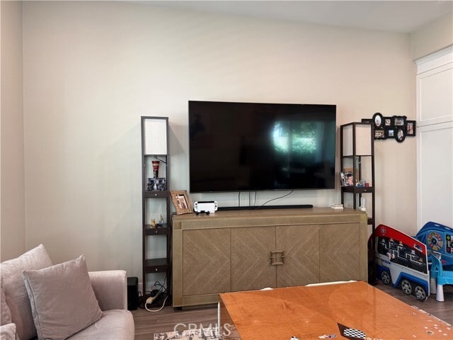 Building Photo - 110 Source