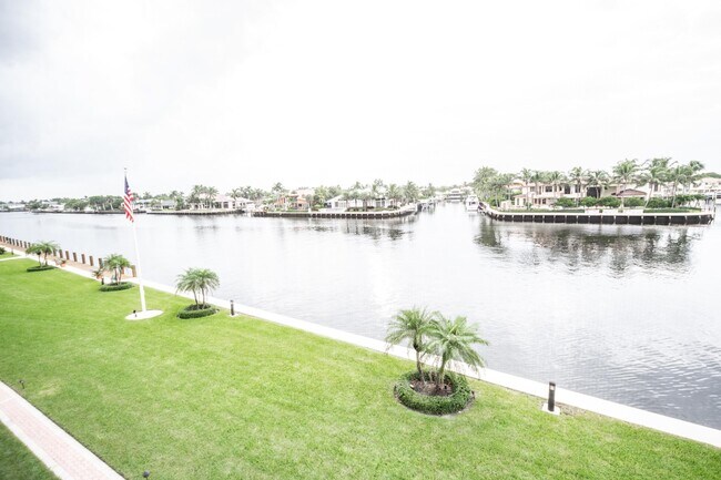 Building Photo - 3100 S Ocean Blvd