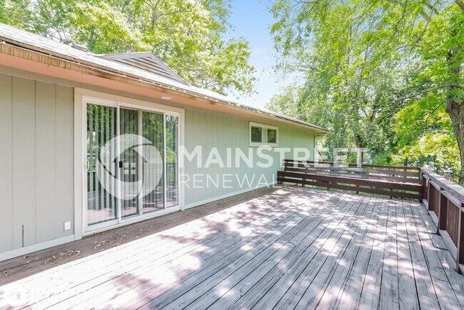 Building Photo - 1404 SW PEGGY CIRCLE, LEES SUMMIT, MO 64081