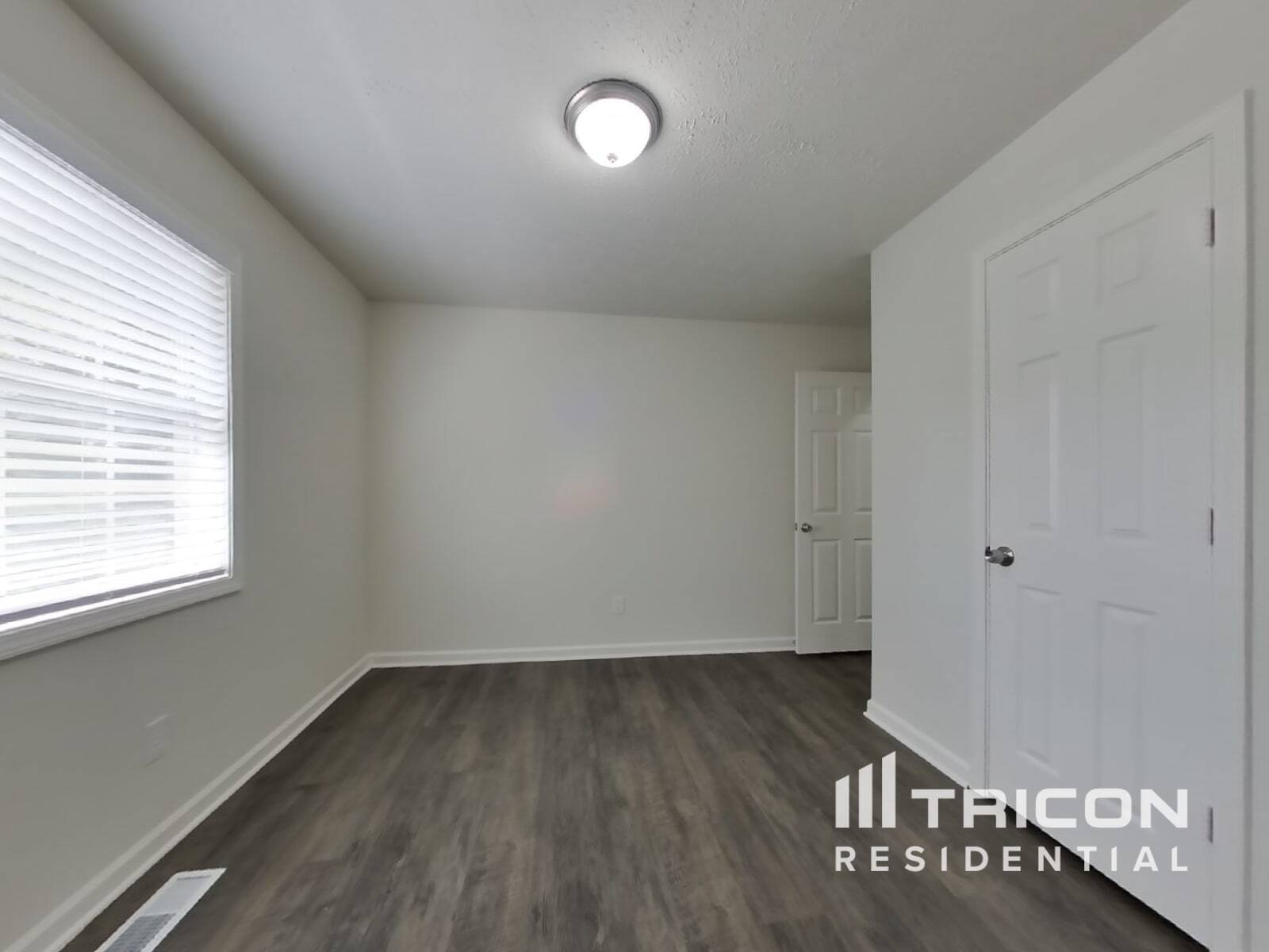 Building Photo - 3764 Cherokee Overlook Dr
