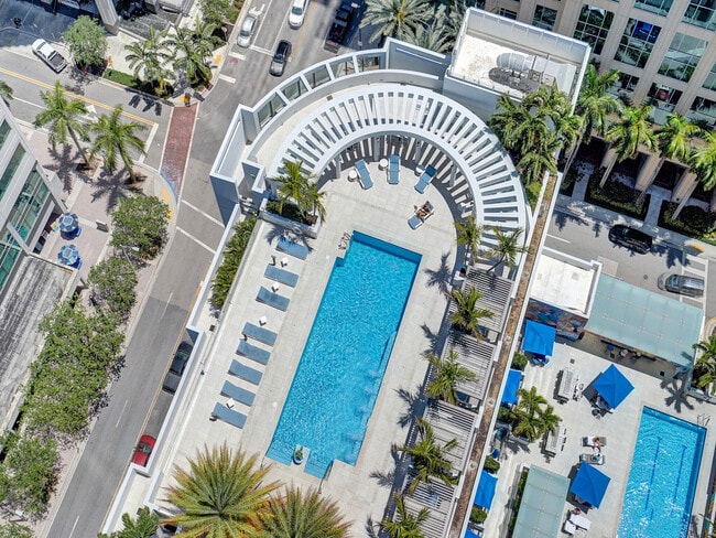 Building Photo - 100 E Las Olas Blvd