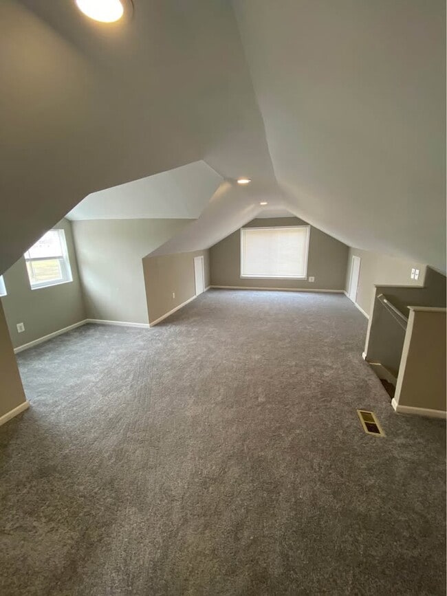 Building Photo - 16710 Garfield St