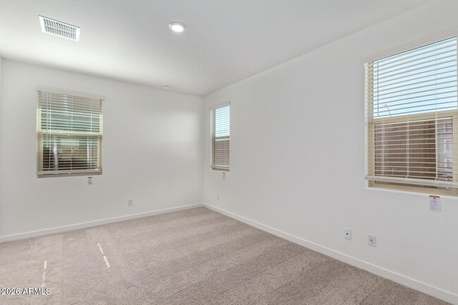 Building Photo - 8910 W Palo Verde Dr