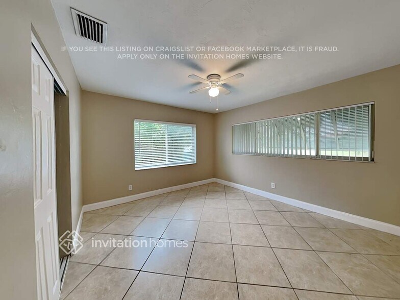 Building Photo - 1931 NE 43rd Ct