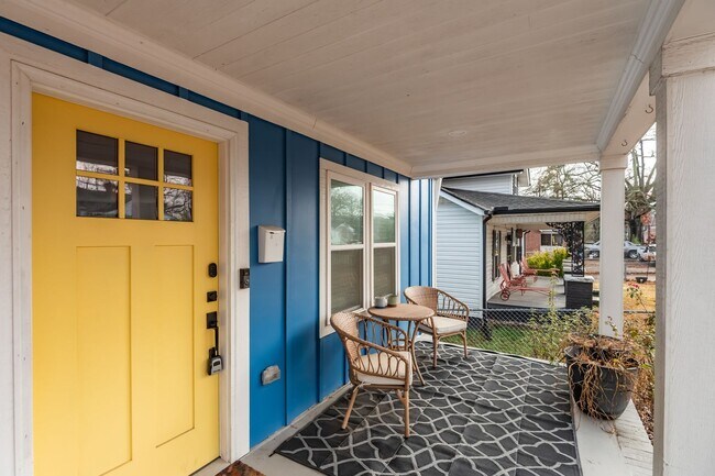 Building Photo - Cute 3BR Cottage in East Durham!  Available Now!