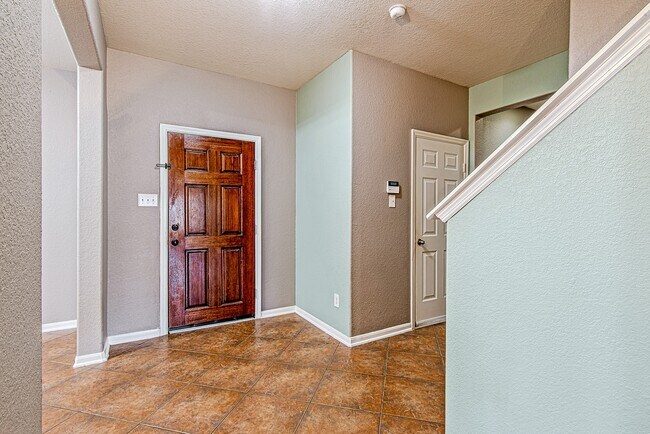 Building Photo - 7507 Trail Hollow