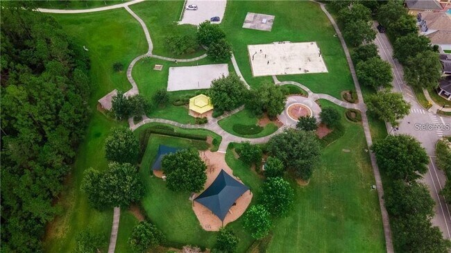 Building Photo - 7138 Five Oaks Dr